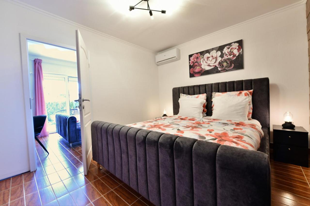 Park Apartment